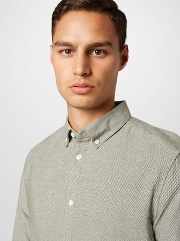 Only & Sons - Ajuste estrecho Camisa 'TAR' en verde