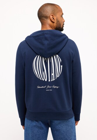 MUSTANG Sweatshirt in Blue