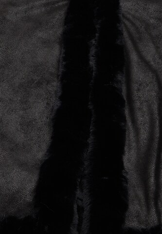 CHANI - Capa em preto