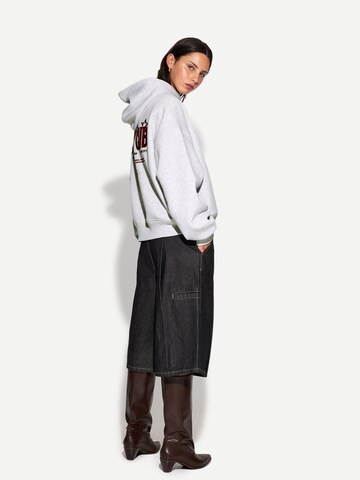 Bershka Sweatshirt in Grau