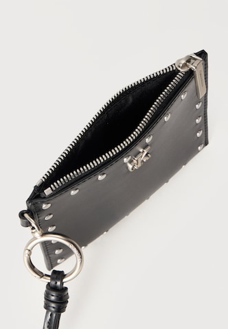 Calvin Klein Case in Black: top