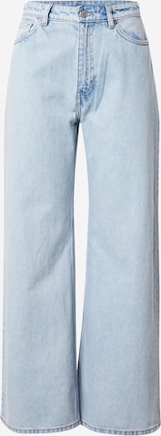Monki Jeans 'MICKI' in Blue: front