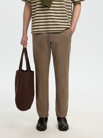 SELECTED Slimfit Hose 'SLHMiles Flex' in Braun: Vorderseite