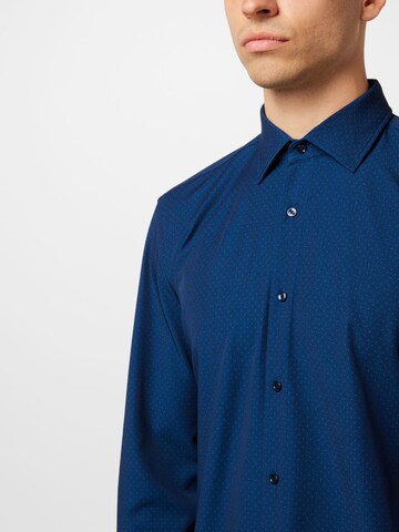 BOSS Slim Fit Hemd 'Hank' in Blau