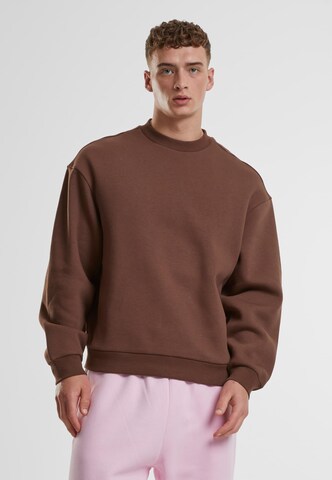 Sweat-shirt 'Fluffy' Urban Classics en marron : devant