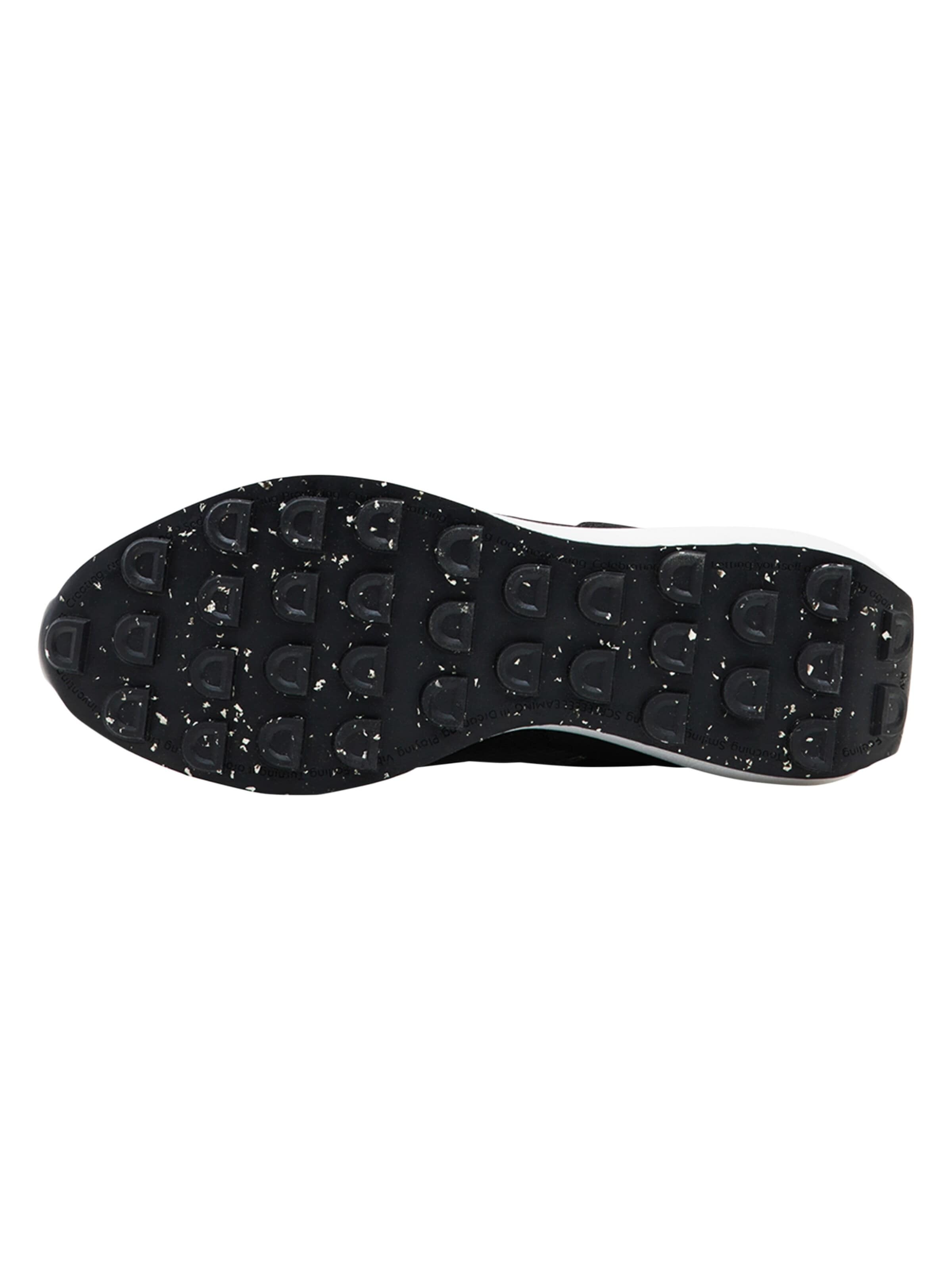 Scarpa stringata sportiva di Desigual in nero