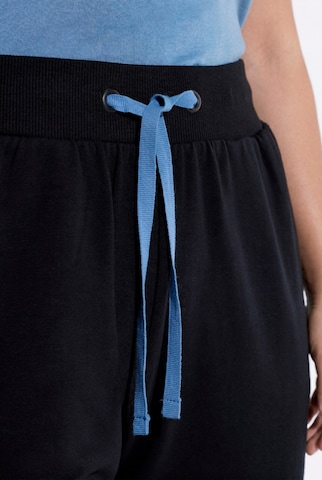 Ulla Popken Regular Hose in Schwarz
