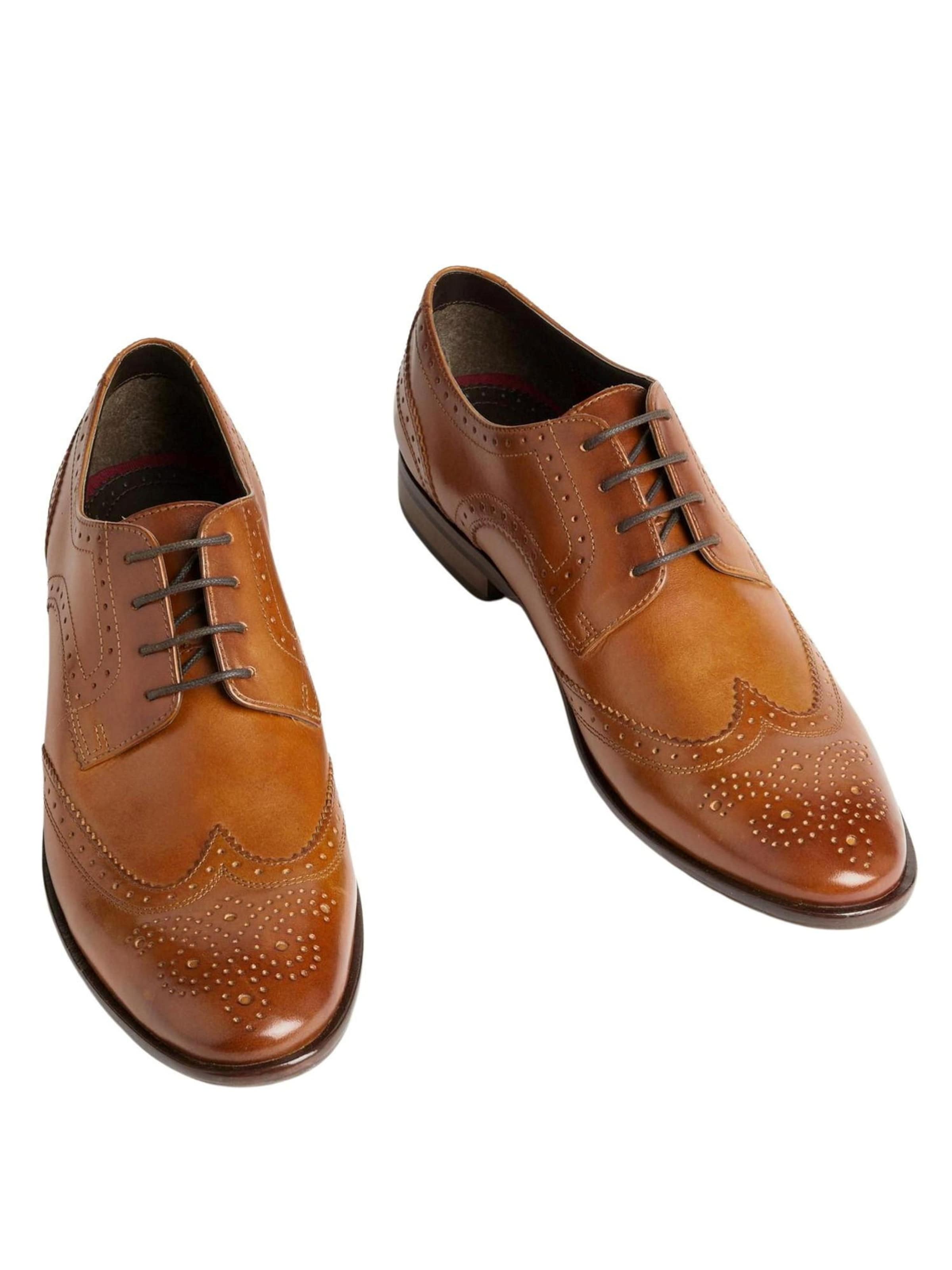 Scarpa stringata di Marks & Spencer in marrone