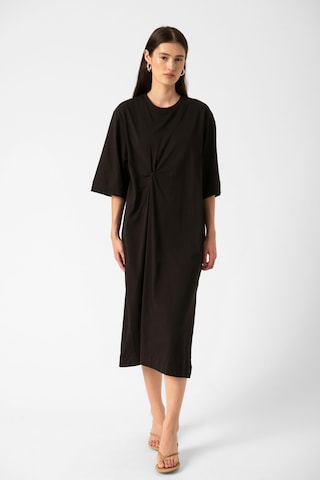 Robe 'SLAeve' SOAKED IN LUXURY en noir : devant