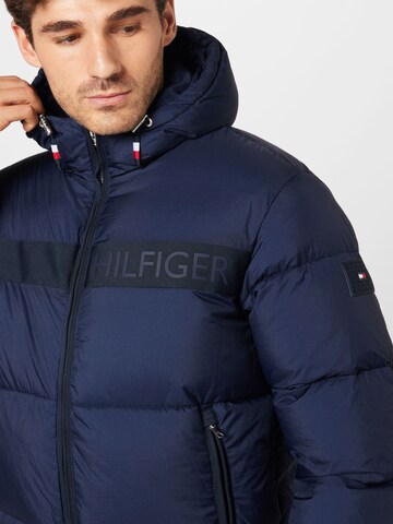 TOMMY HILFIGER Зимняя куртка в Синий