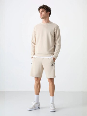 Tommy Life Sweatshirt in Beige