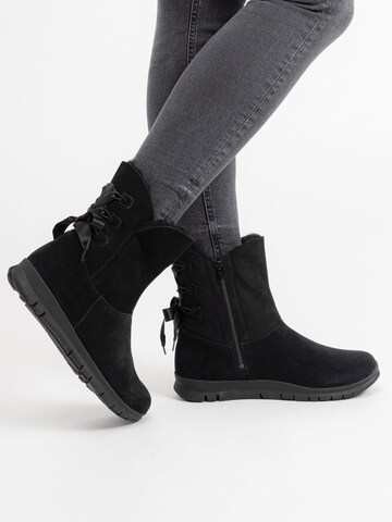 VITAFORM Stiefelette in Schwarz: Vorderseite