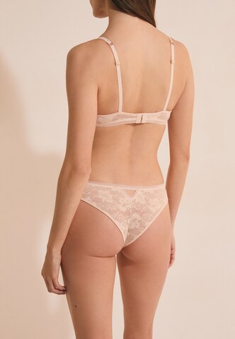 String 'Pure Dentelle' ETAM en beige