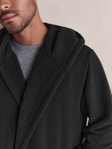 Next - Roupão comprido em preto