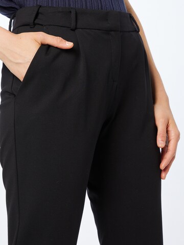 BRAX Normální Kalhoty se sklady v pase 'MARON' – černá