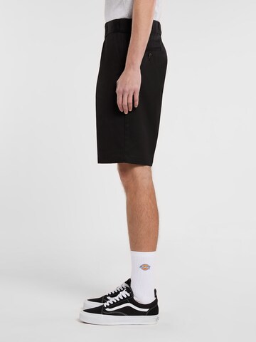 regular Pantaloni con piega frontale '874' di DICKIES in nero