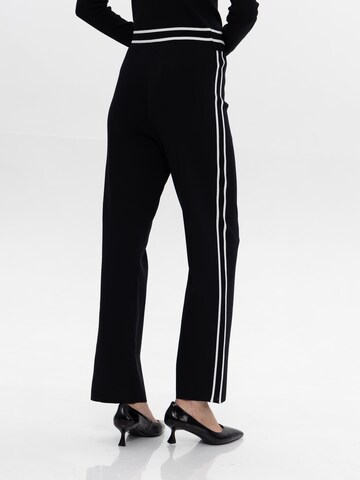Passioni Loose fit Pants in Grey