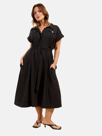 melns Lipsy Blūžkleita: no priekšpuses