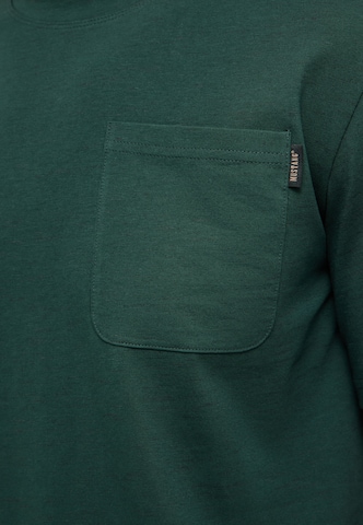 MUSTANG T-Shirt 'Austin ' in Grün
