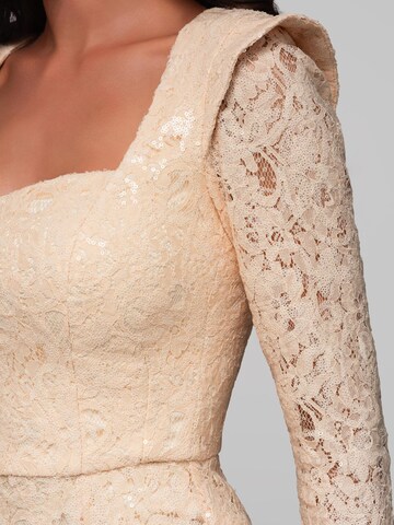 Abito da sera di Ombre in beige
