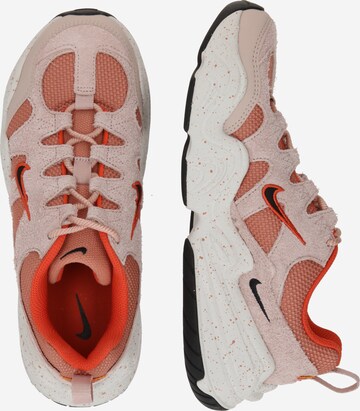Nike Sportswear Σνίκερ χαμηλό 'TECH HERA' σε ροζ