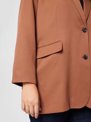 Vero Moda Curve Blazer in Brown