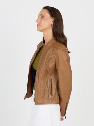 JCC Tussenjas 'Cabira' in Bruin