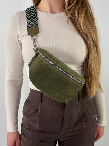 lePelou Gürteltasche 'NOA medium' in Grün