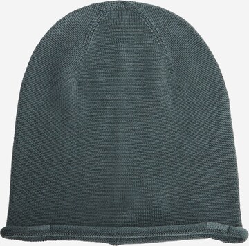 s.Oliver Beanie in Green: front