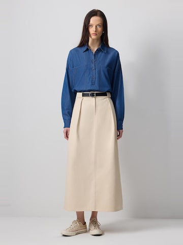Touche Prive Skirt in Beige