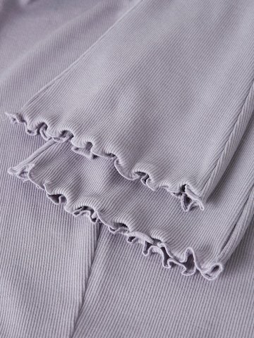 NAME IT - Acampanado Leggings 'NKFNakai' en lila