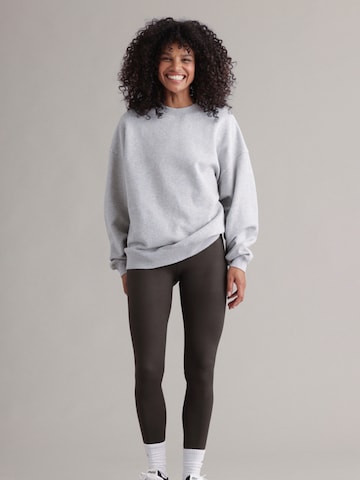 Hey Honey Sweatshirt 'Reflect' in Grey: front
