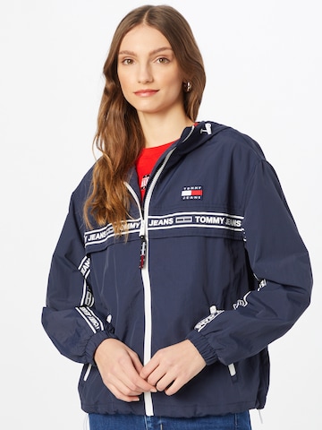 Tommy Jeans Between-Season Jacket 'Chicago' in Blue: front