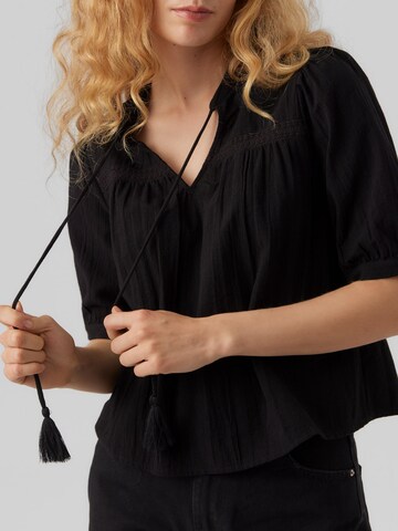 VERO MODA Blouse 'Pretty' in Black