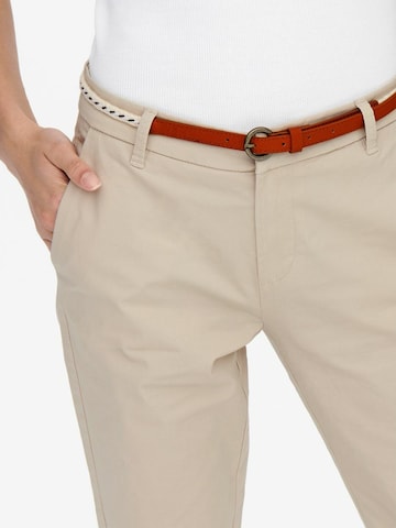 Slimfit Pantaloni chino 'Biana' di ONLY in beige