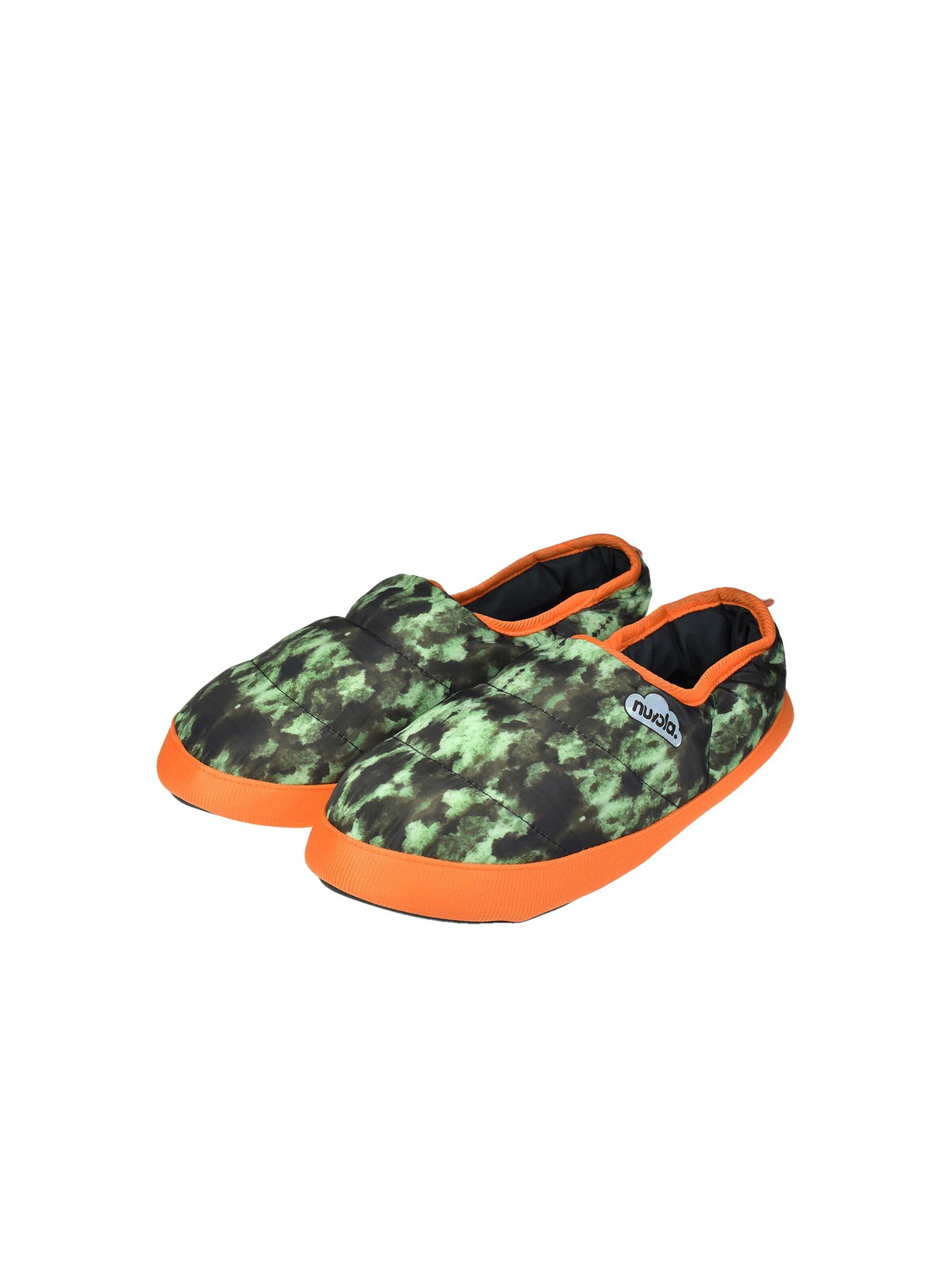 Nuvola. Slippers 'Nebbia' in Green