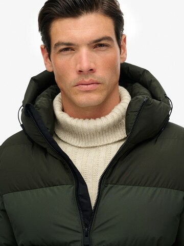 Superdry Kurtka przejściowa w kolorze zielony