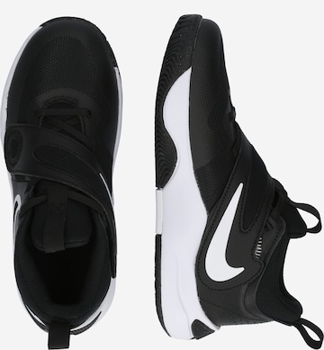 Chaussure de sport 'Team Hustle D 11' NIKE en noir