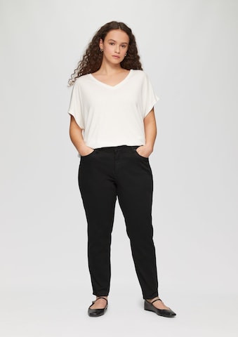 QS Skinny Jeans in Black: front