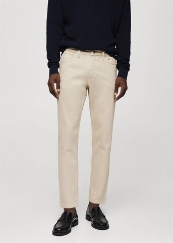 MANGO MAN Tapered Jeans 'Ben' in Beige: voorkant