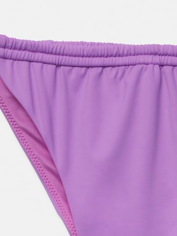 Pull&Bear Dół bikini w kolorze fioletowy