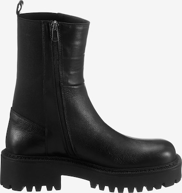 INUOVO Chelsea Boots in Schwarz