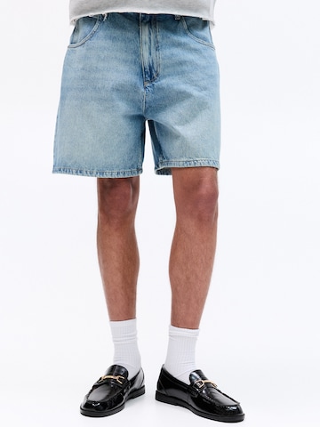 Largi Jeans de la Pull&Bear pe albastru: față