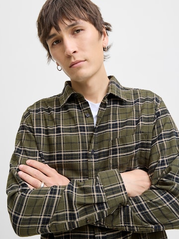 JACK & JONES Comfort fit Button Up Shirt 'JJJames' in Green