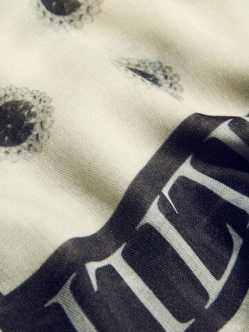 Lipsy Schal in Beige