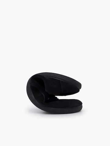 Pisamonas Halbschuh‌‌‌‌‌‌‌‌‌ in Schwarz