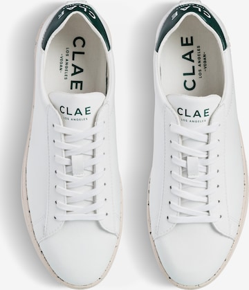 CLAE Låg sneaker 'Bradley' i vit