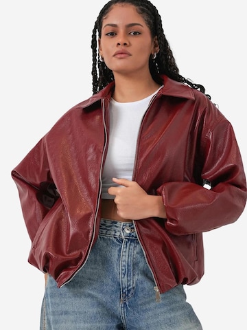 Veste mi-saison Bigdart en rouge : devant