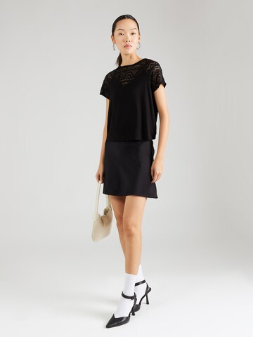 ABOUT YOU Shirt 'Frieda' in Zwart