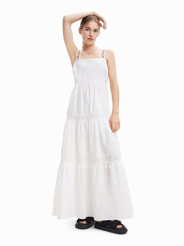 Desigual - Vestido de verão 'Karen' em branco: frente